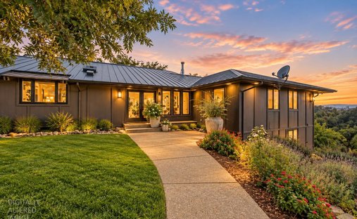 House in Somerset, California, United States 1