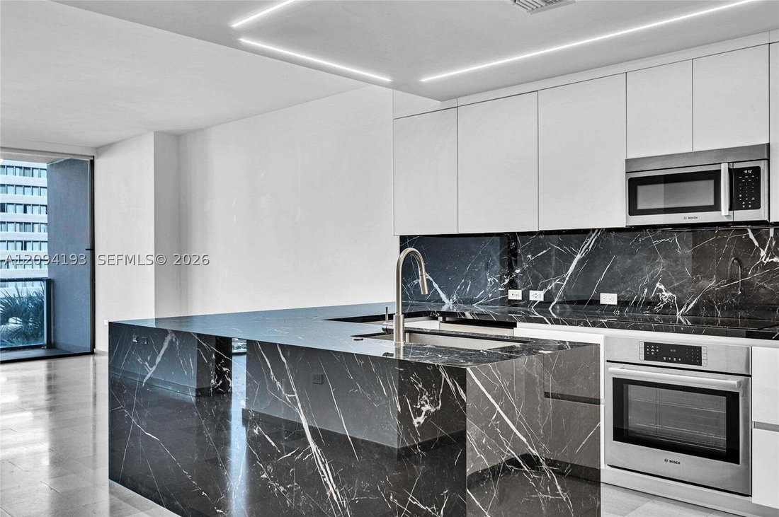 Condo in Miami, Florida, United States 2 - 18939816