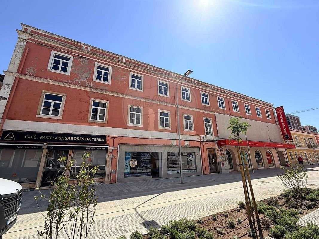 Barreiro e Lavradio, Setubal, Portugal 2 - 18939636