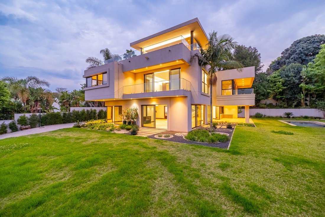 House in Bryanston, Gauteng, South Africa 3 - 18943957