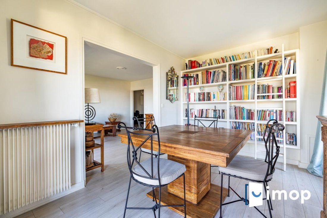 Apartment in Les Bures, Garches, France 4 - 18940598