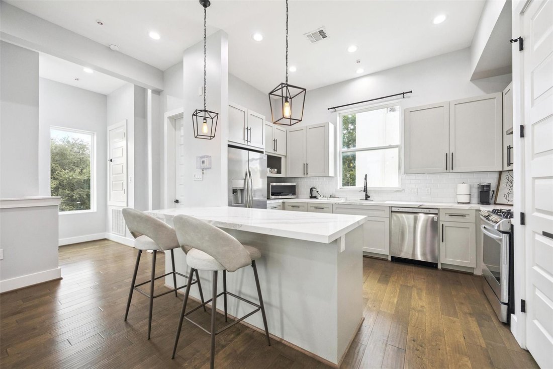 House in Houston, Texas, United States 5 - 18943541