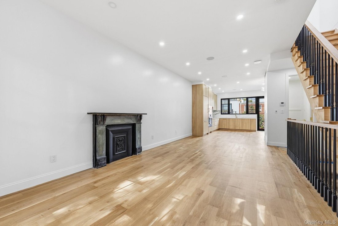House in New York, New York, United States 3 - 18837174