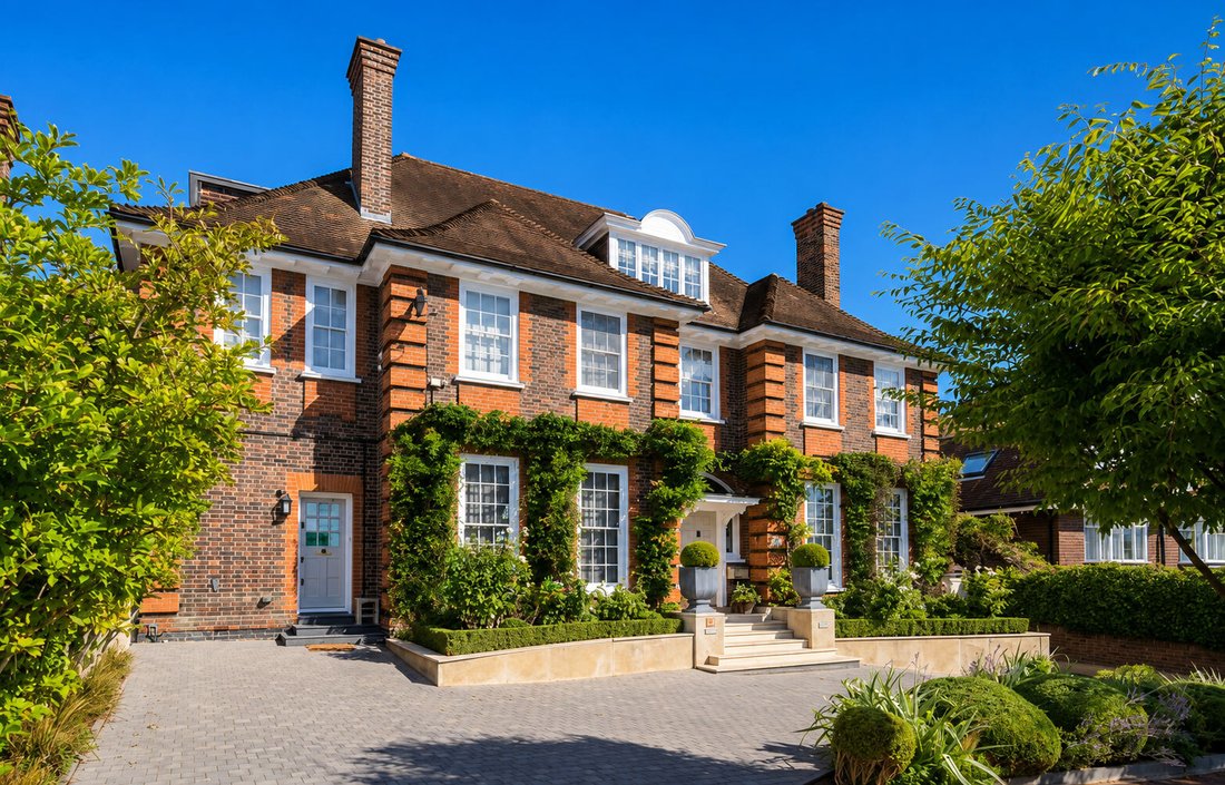 House in Hampstead, Camden, England 2 - 18942252