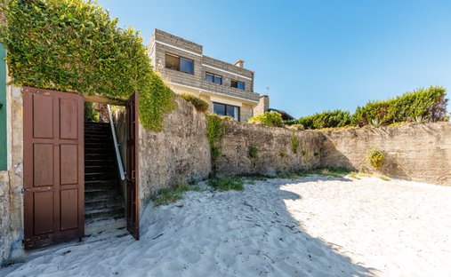 Villa in Oia, Vigo, Spain 1
