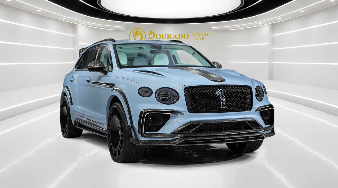 Suv in Dubai, United Arab Emirates 1 - 18945242