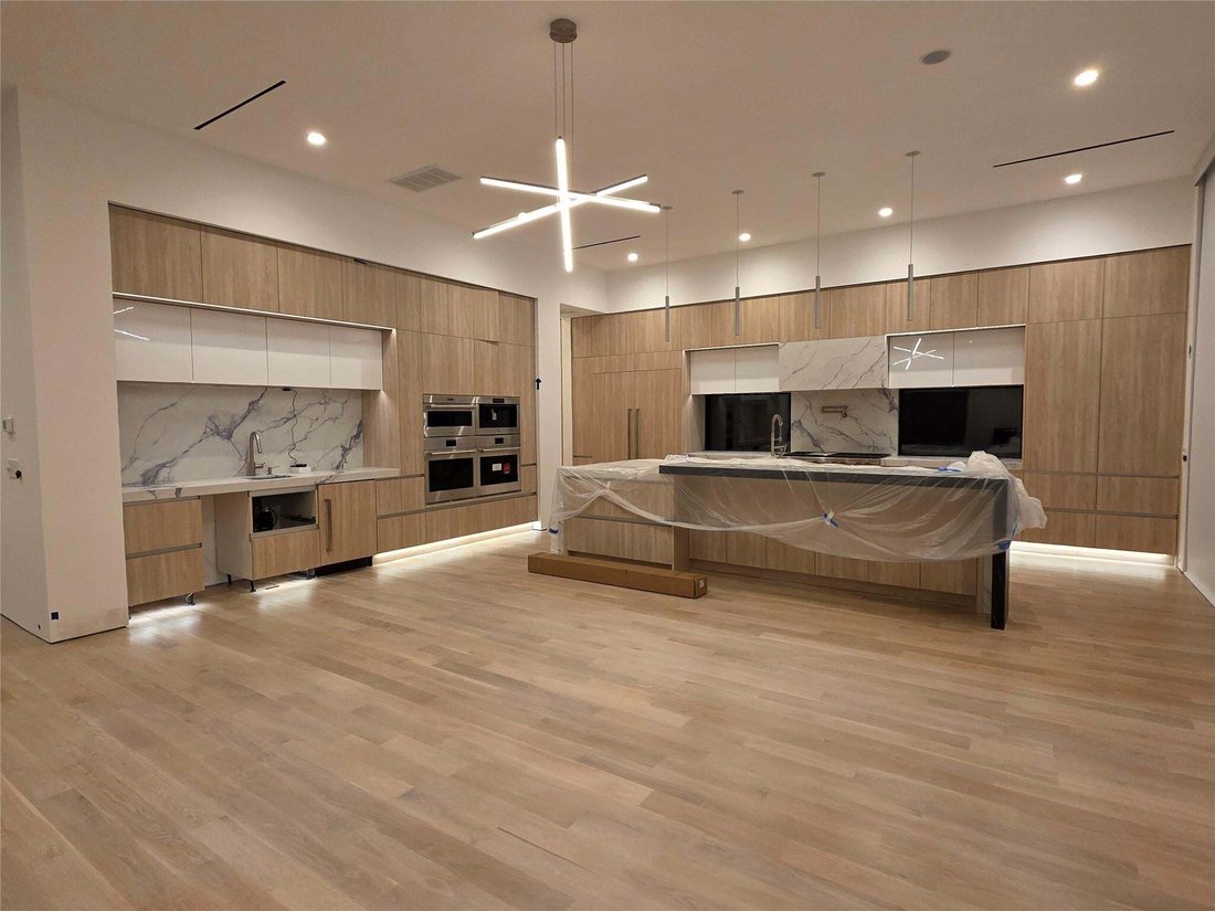 House in Houston, Texas, United States 5 - 18946237