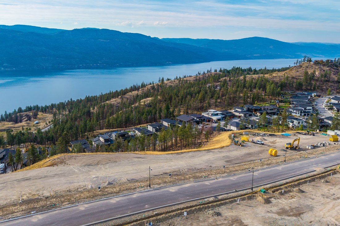 Land in Lake Country, British Columbia, Canada 3 - 18945577