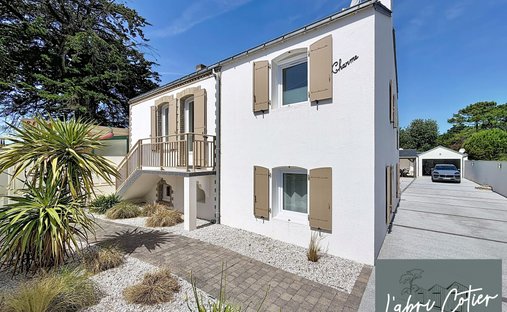 House in Arrondissement of Les Sables-d'Olonne, Pays de la Loire, France 1