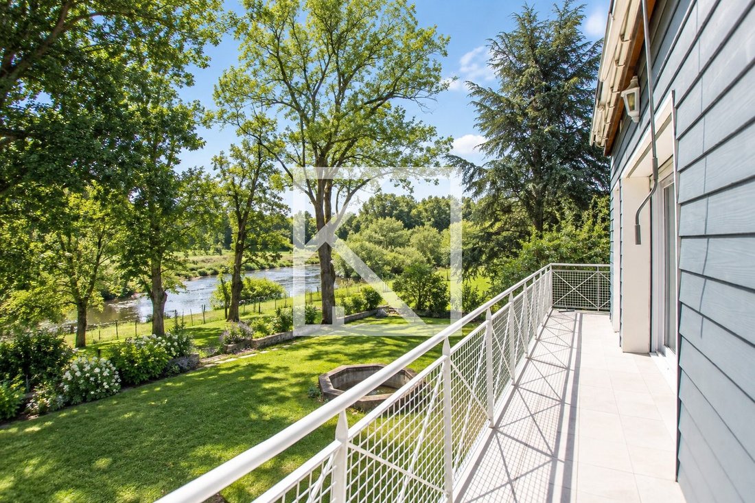 Villa in Briollay, Pays de la Loire, France 2 - 18945447