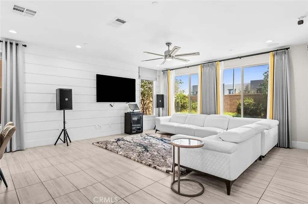 House in Ontario, California, United States 4 - 18946007