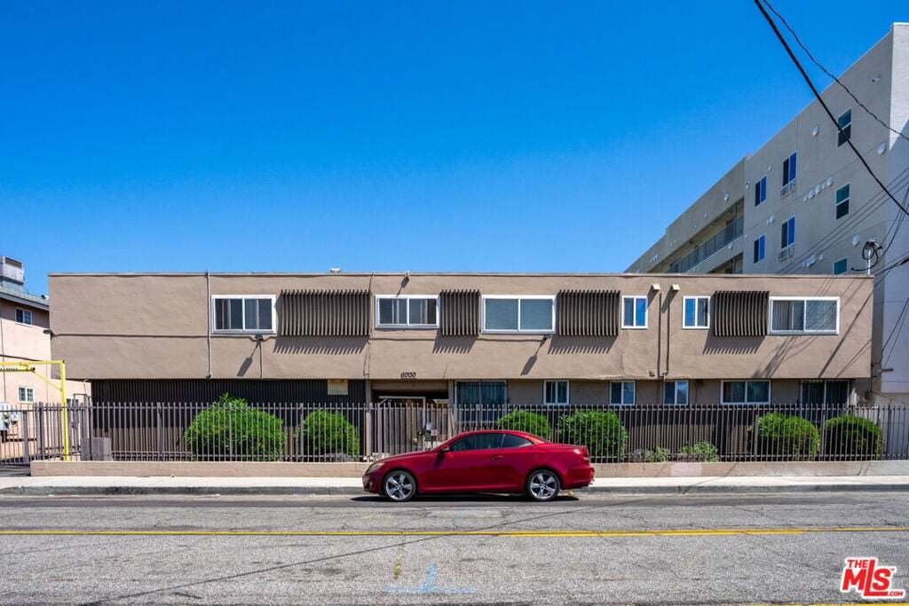 Inglewood, California, United States 4 - 18945739