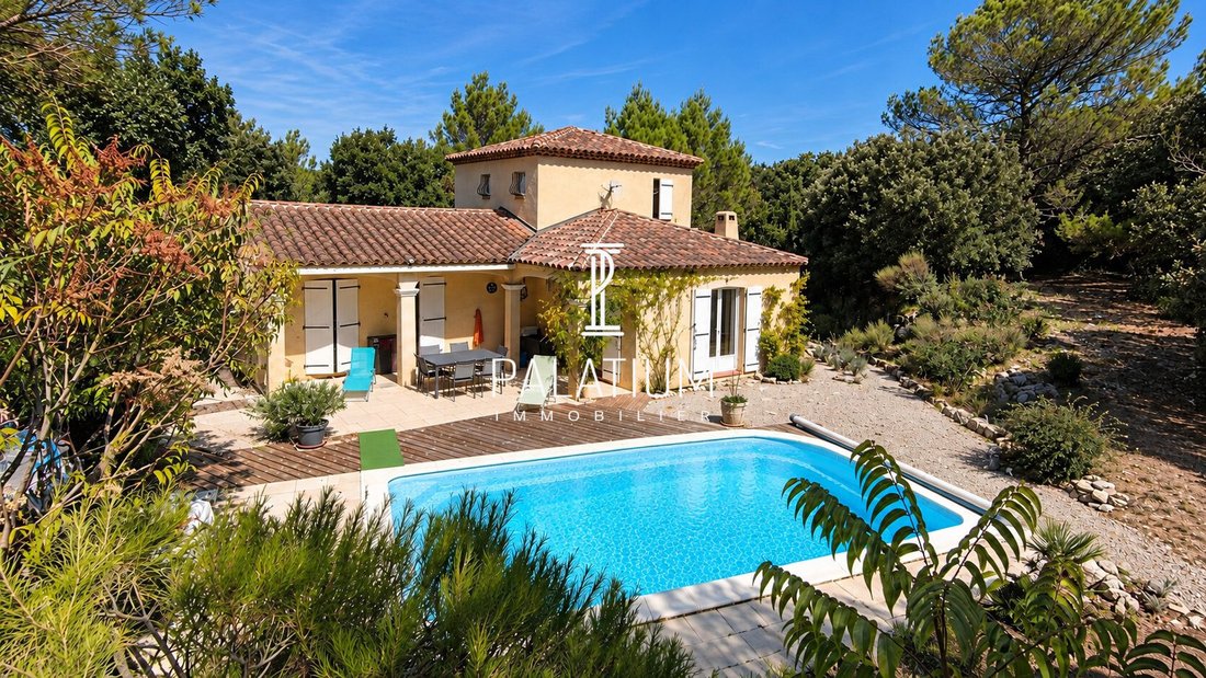 House in Saint-Julien, Provence-Alpes-Côte d'Azur, France 1 - 18945520