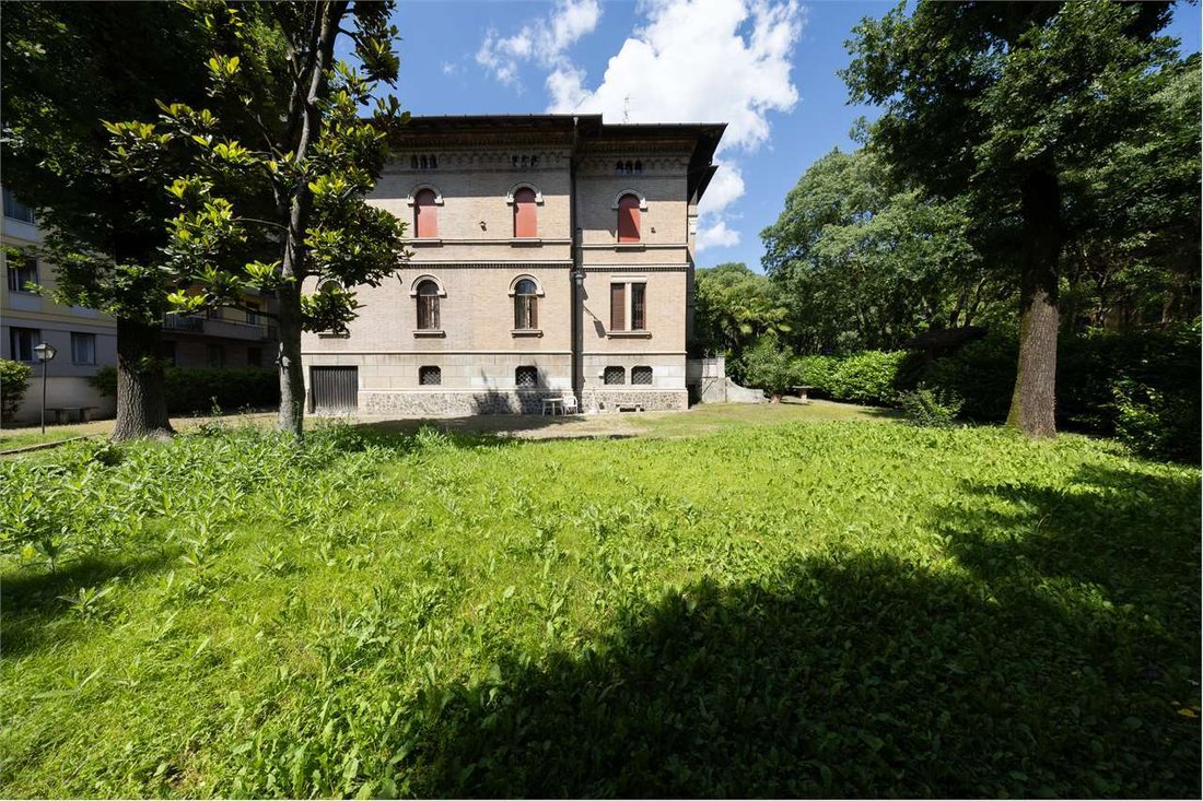 Villa in Centro Storico, Modena, Emilia-Romagna 3 - 18946266