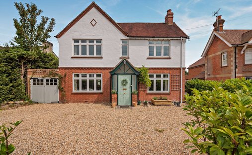 House in Rowledge, Lower Bourne, England 1