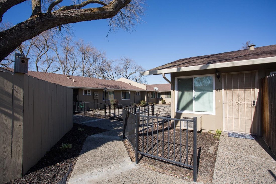 Sacramento, California, United States 5 - 18945899