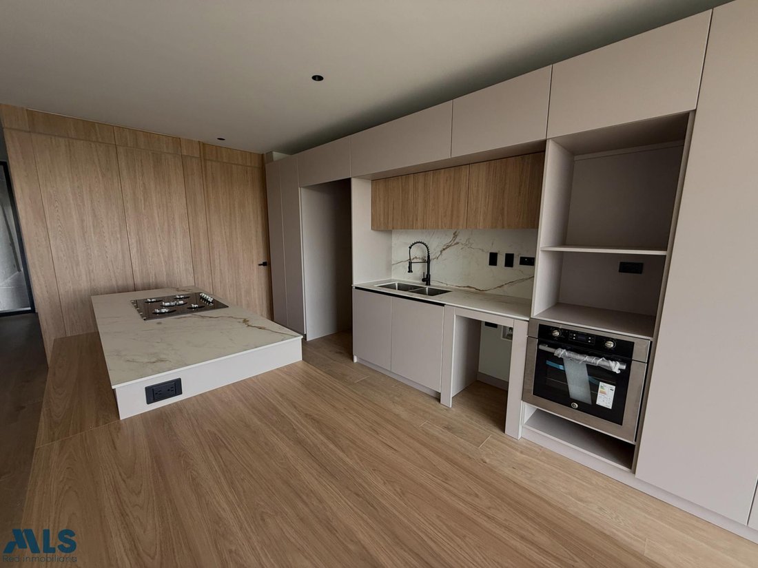 Apartment in Envigado, Antioquia, Colombia 3 - 18946226