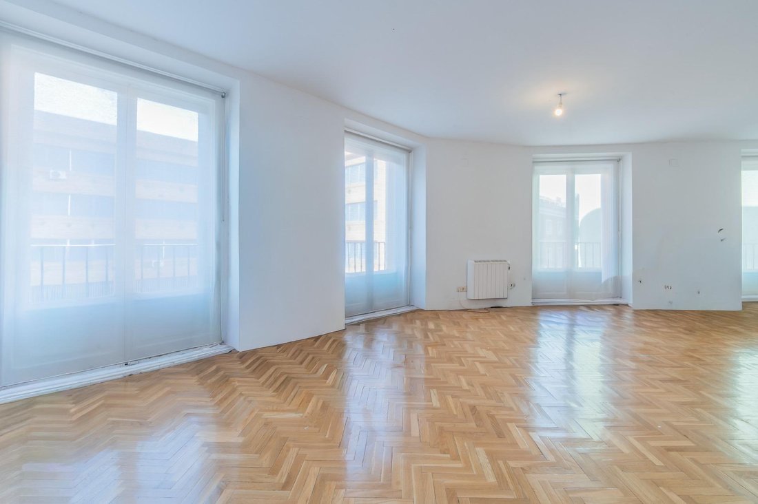 Apartment in Centro, Madrid, Spain 5 - 18946195