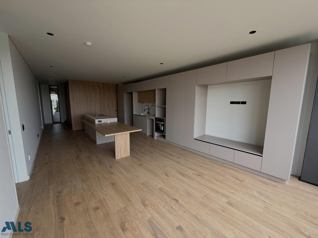 Apartment in Envigado, Antioquia, Colombia 1 - 18946226