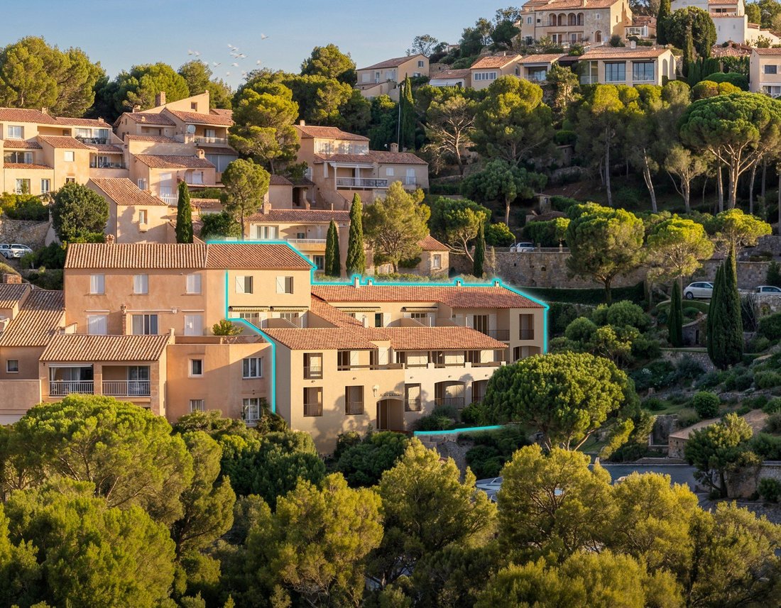 Apartment in Saint-Cyr-sur-Mer, Provence-Alpes-Côte d'Azur, France 4 - 18945526