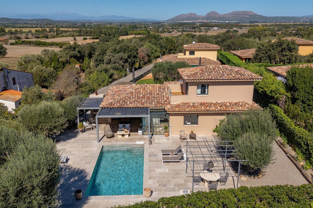 Villa in Pals, Catalonia, Spain 4 - 18946239
