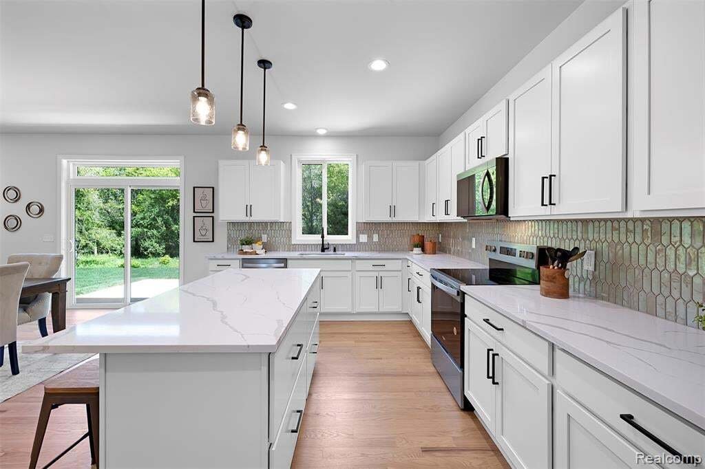 House in Brighton, Michigan, United States 4 - 18945963