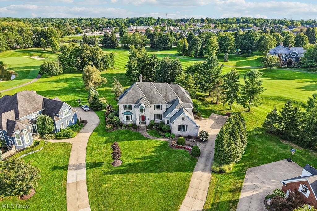 House in Aurora, Ohio, United States 3 - 18945268