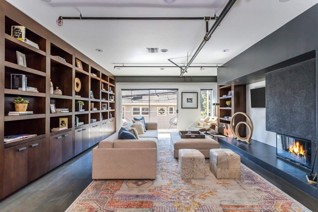 Townhouse in Los Angeles, California, United States 3 - 18945361