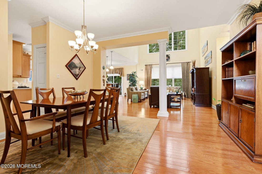 House in Marlboro Township, New Jersey, United States 4 - 18945679