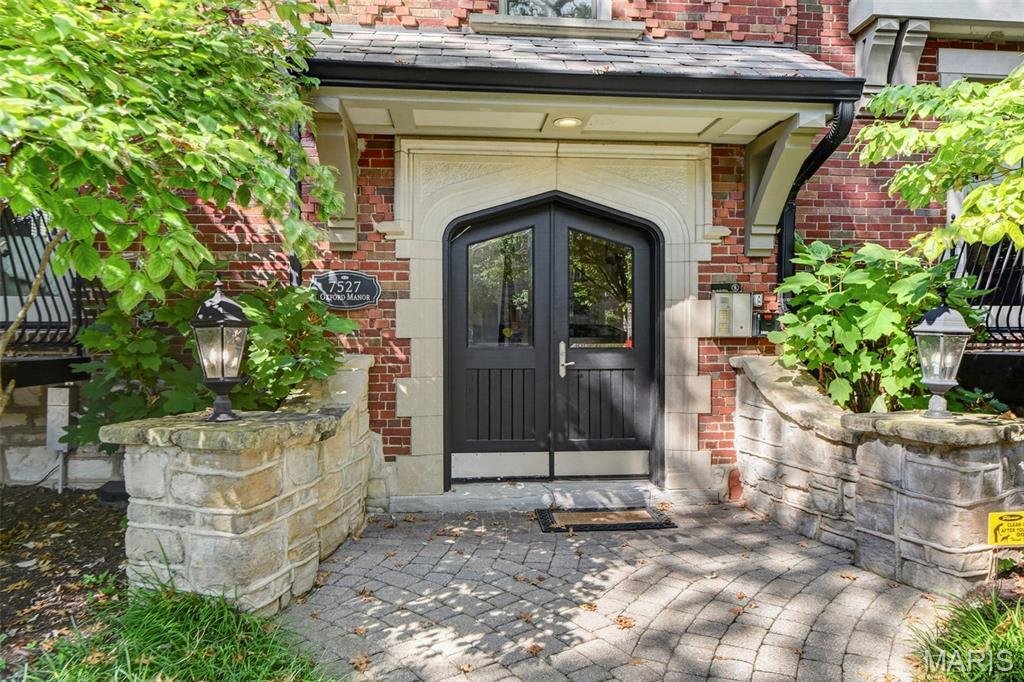 Condo in Clayton, Missouri, United States 3 - 18946081