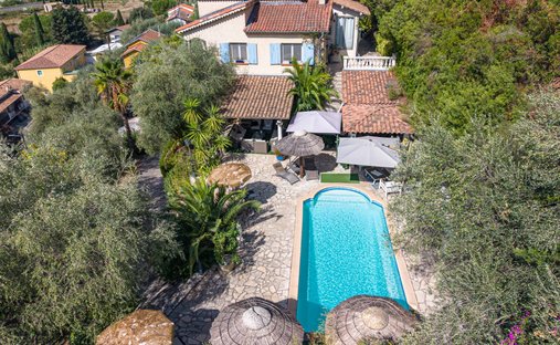 House in Castagniers, Provence-Alpes-Côte d'Azur, France 1