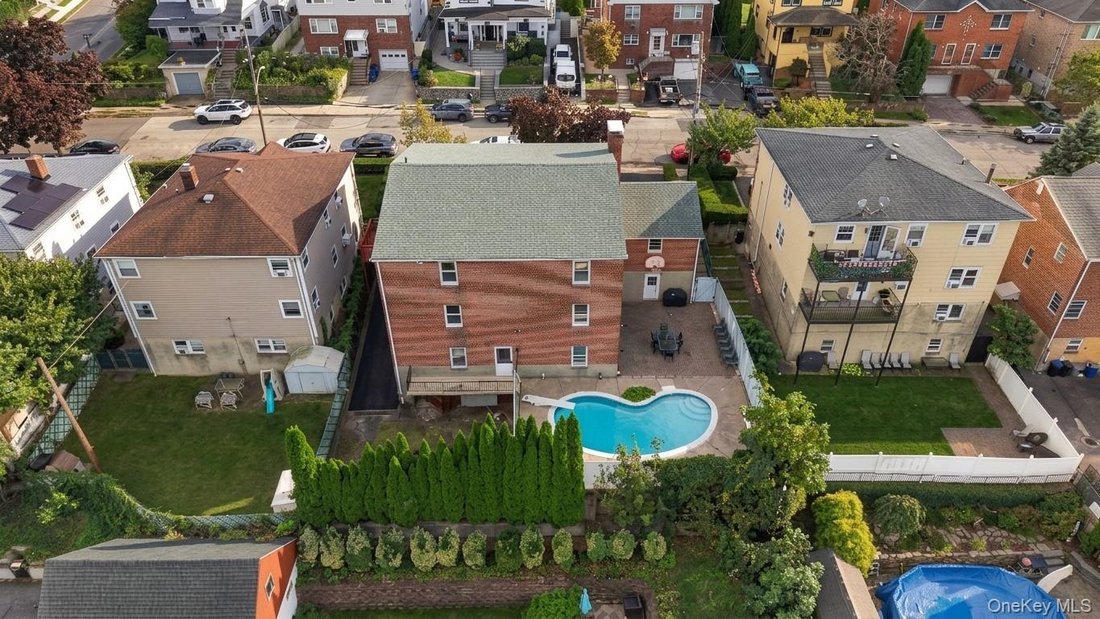 House in Yonkers, New York, United States 4 - 18945837