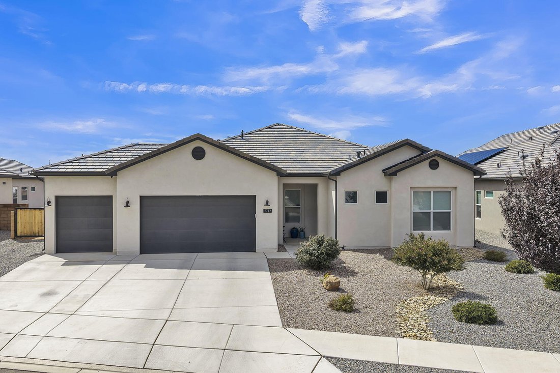 House in Los Ranchos de Albuquerque, New Mexico, United States 1 - 18945750