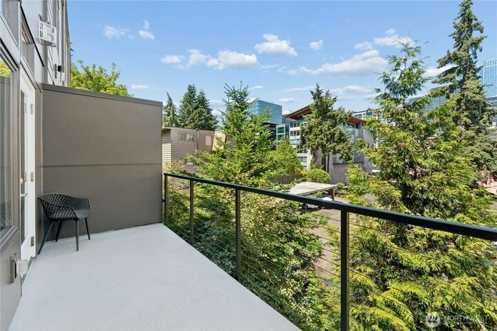 Condo in Bellevue, Washington, United States 3 - 18945325