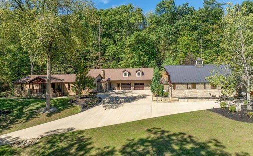 House in Malvern, Ohio, United States 1