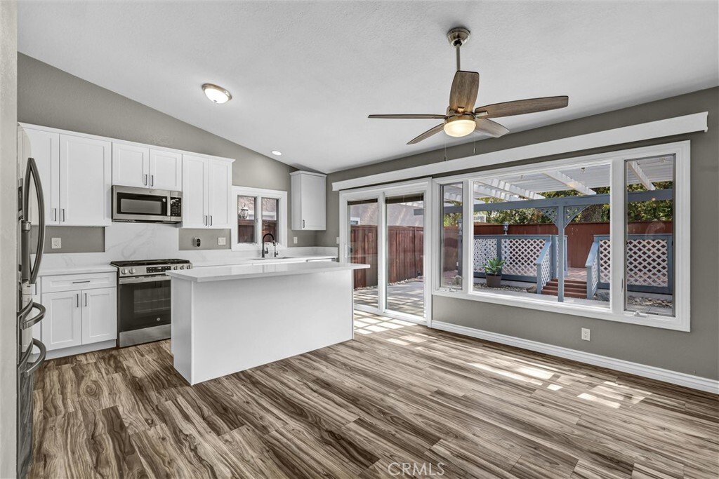 House in Lake Forest, California, United States 3 - 18918429