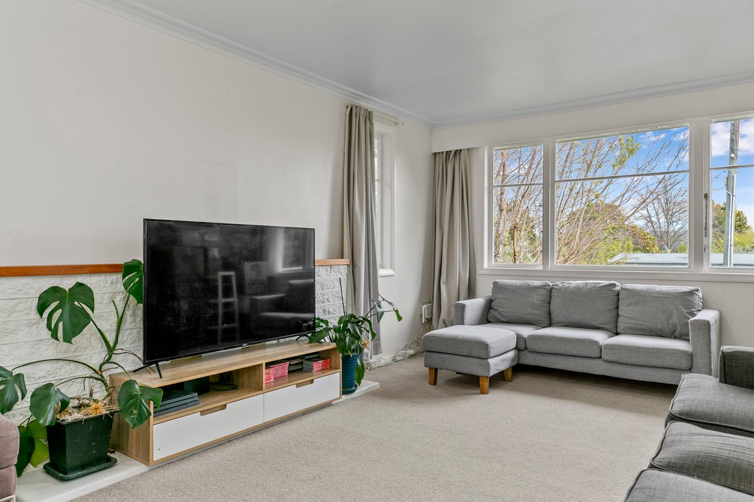 Taupo, Waikato, New Zealand 4 - 18945594