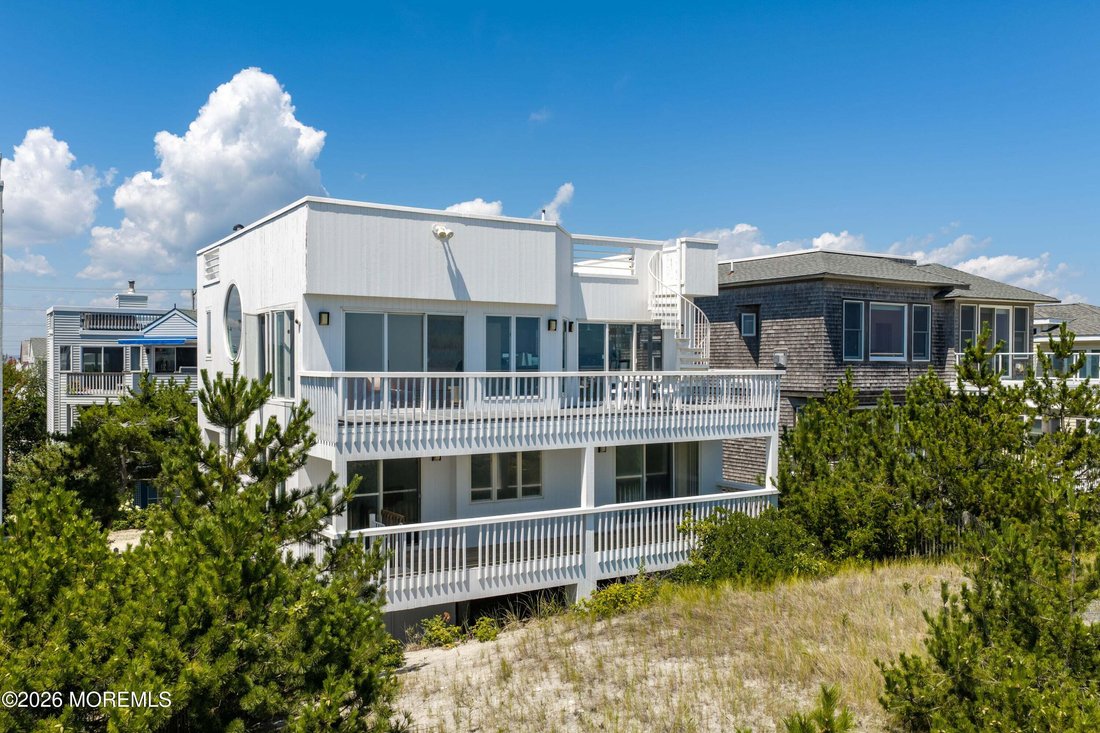 House in Ship Bottom, New Jersey, United States 4 - 18945686