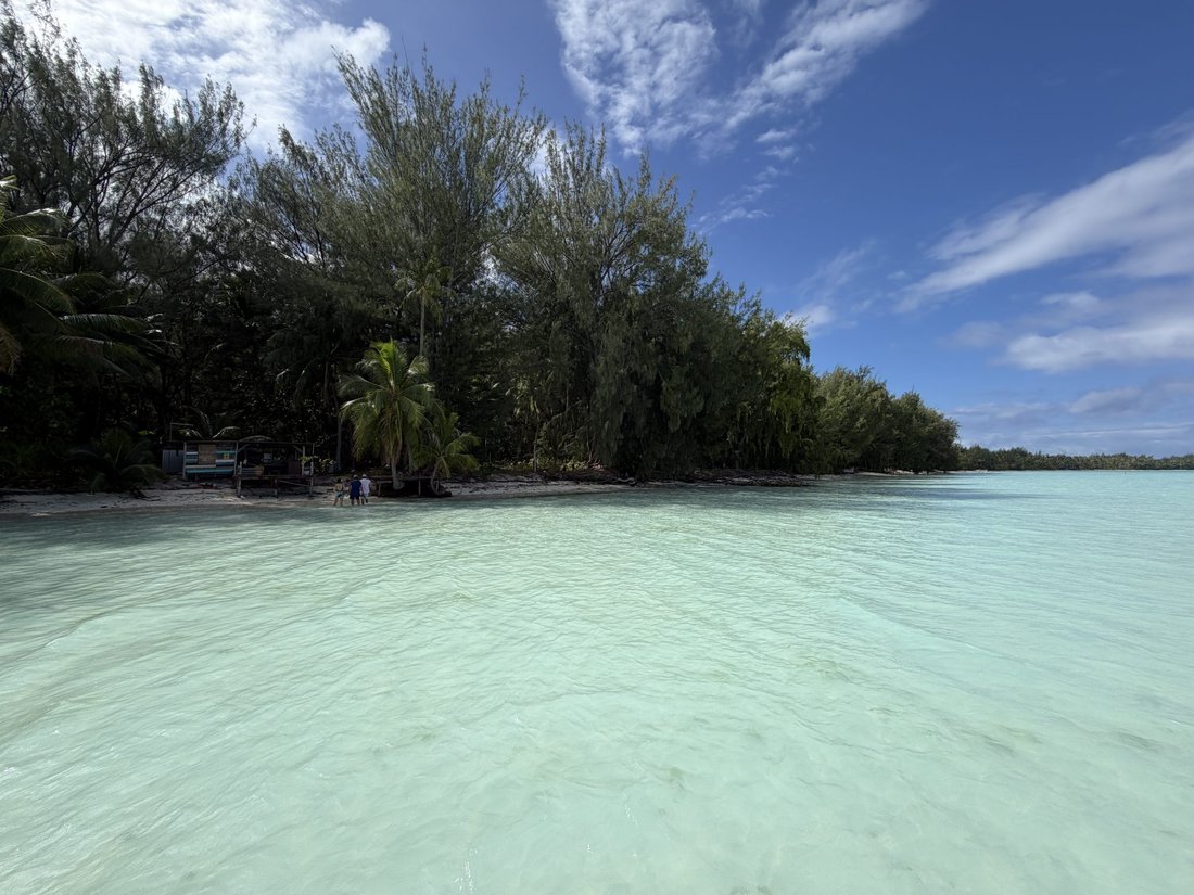 Land in Bora Bora, Leeward Islands, French Polynesia 1 - 18945516