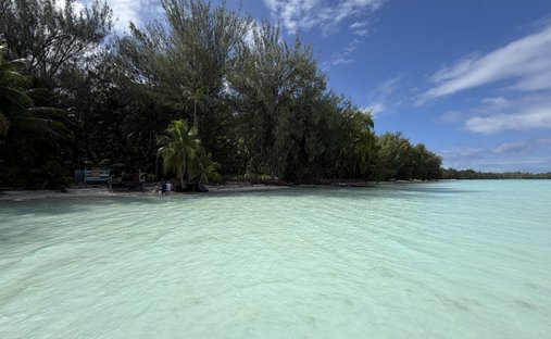 Land in Bora Bora, Leeward Islands, French Polynesia 1