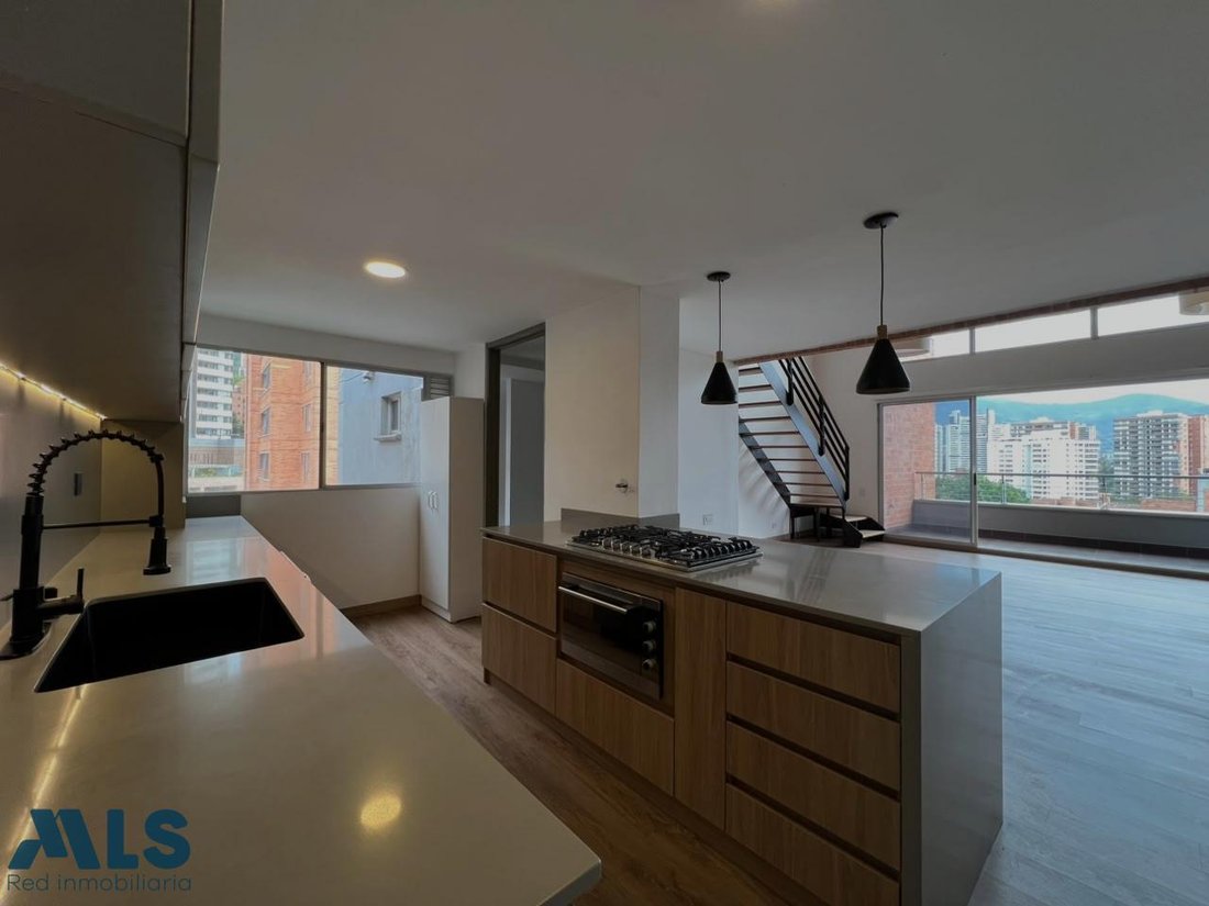Apartment in Medellín, Antioquia, Colombia 4 - 18946215