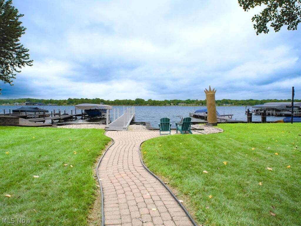 House in Lake Milton, Ohio, United States 5 - 18945263
