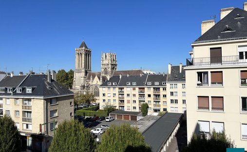 Apartment in La Verte Vallée, Caen, France 1