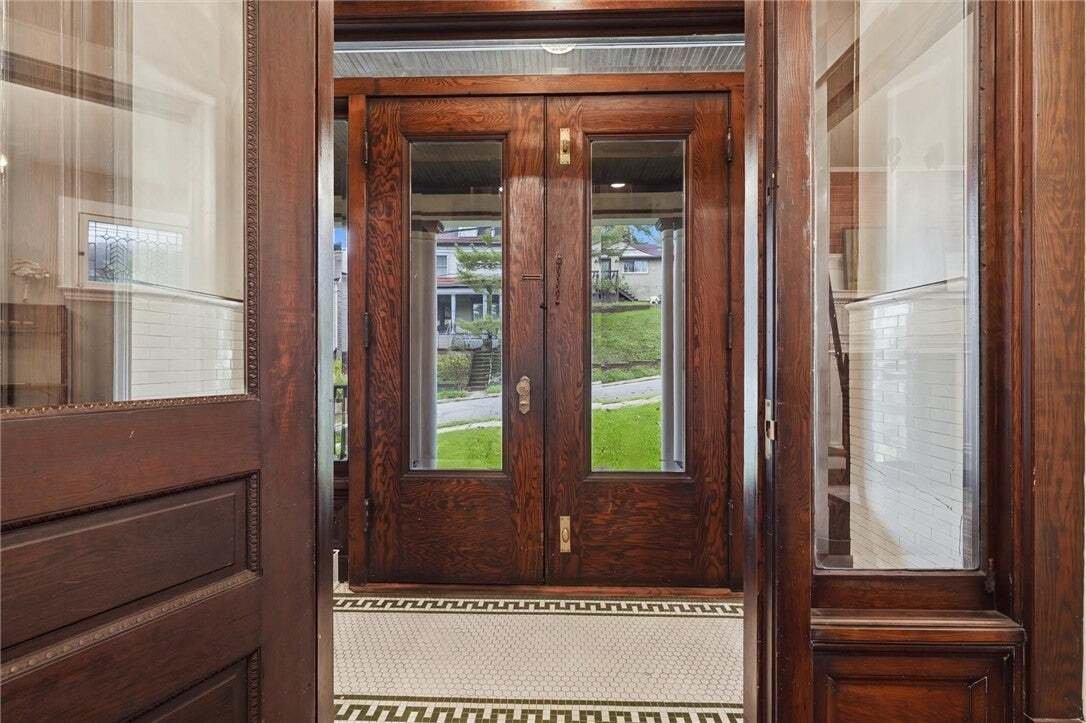House in Pittsburgh, Pennsylvania, United States 2 - 18945938