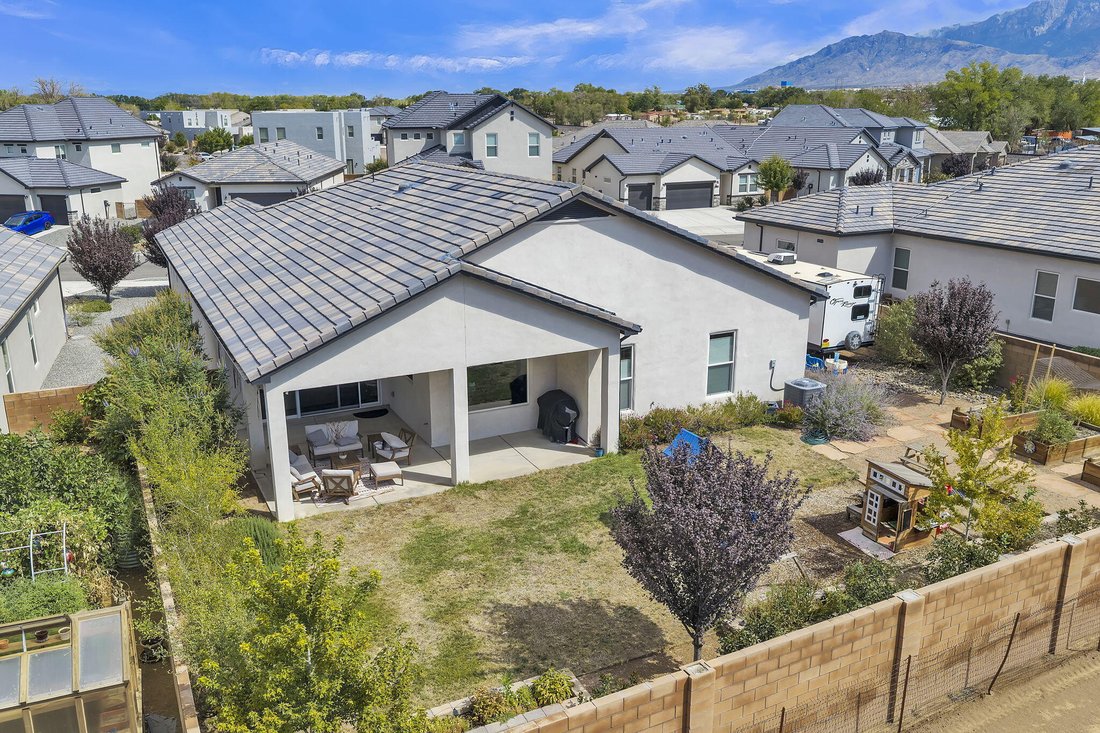 House in Los Ranchos de Albuquerque, New Mexico, United States 5 - 18945750