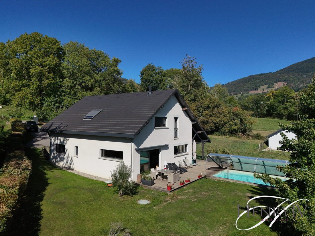 Villa in Theys, Auvergne-Rhône-Alpes, France 1 - 18229149