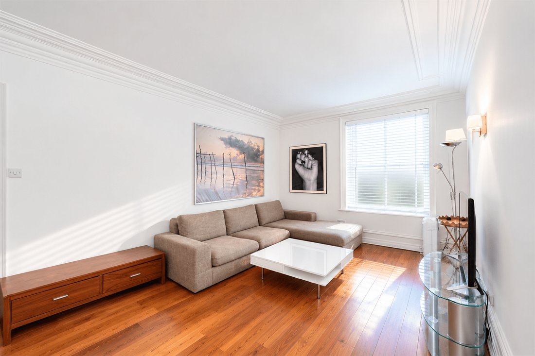 Townhouse in Belgravia, Westminster, England 3 - 18946030