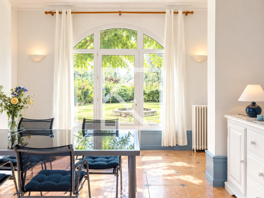 Villa in Briollay, Pays de la Loire, France 3 - 18945447