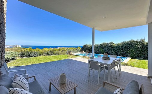 Villa in es Mercadal, Balearic Islands, Spain 1