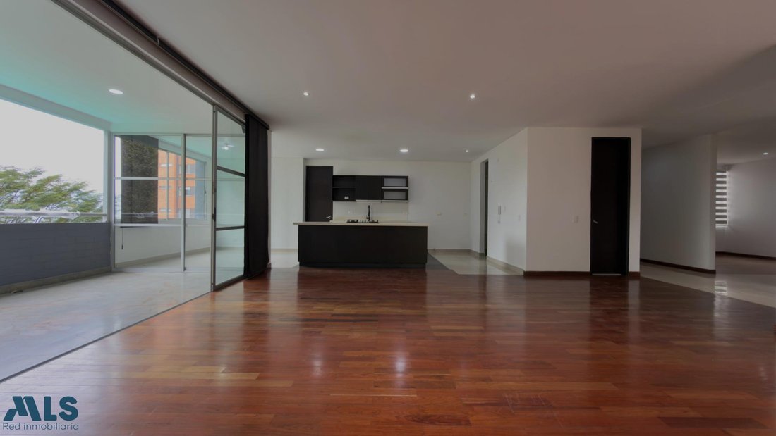Apartment in Medellín, Antioquia, Colombia 3 - 18946205